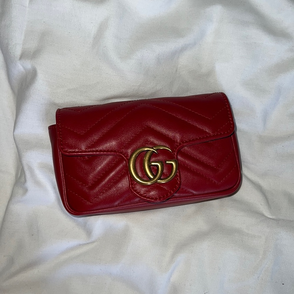 AUTHENTIC Gucci Marmont Red Flap Bag Quilted Mini ! LIKE NEW with tags